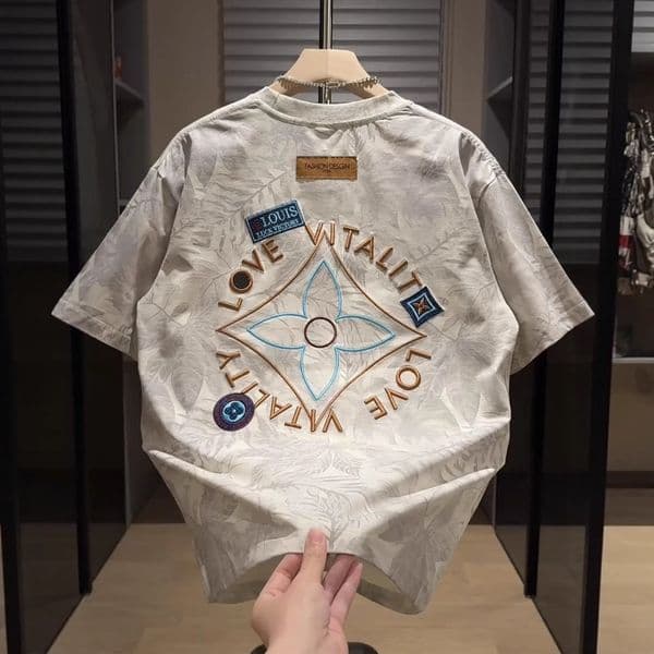 Designer T-shirt Summer New Men's Short Sleeve Designer Hoodie T-shirt Polo With Vintage Floral Embroidery Trendy Versatile Round Neck Half Sleeve Light Luxury Top