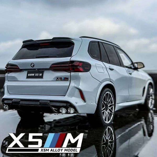YJY 1:18 BMW X5M X5 SUV Alloy Diecast Metal Luxy Off-road Vehicles Car Model High Simulation Collection Childrens Toy Gift 26W0317