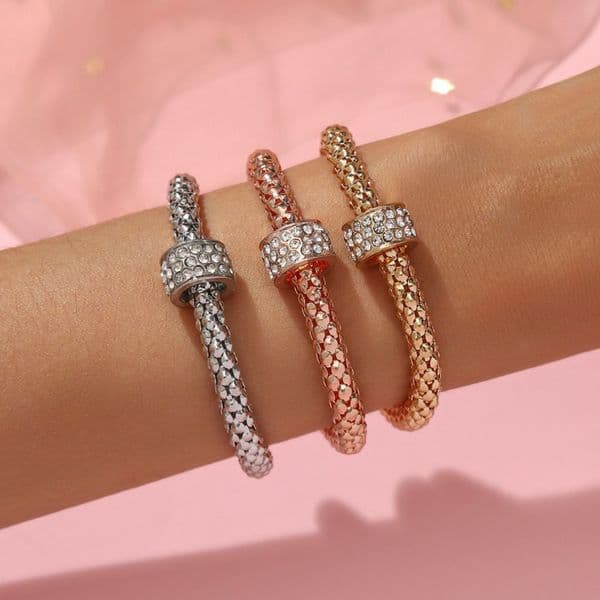 Alloy Three-color Set Elastic Popcorn Corn Chain Diamond-encrusted Butterfly Pendant Bracelet for Women