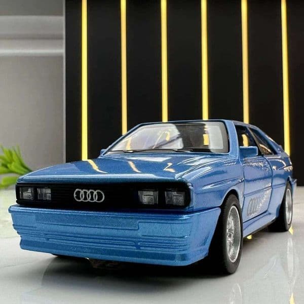 1:36 Audi Quattro 1980 Alloy Models Toy Diecasts Vehicles Model Doors Opened Pull Back Sport Car for Adult Collection Gifts 26W0317