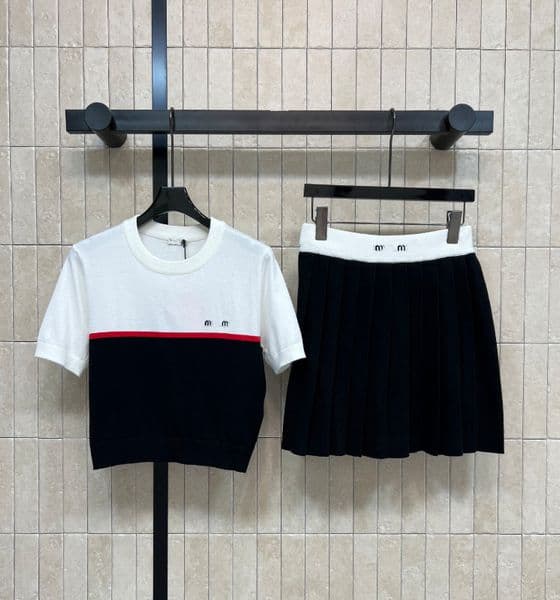 Spring Women Short sleeve dress Summer Knitted Skirt Set New Simple Sexy Thin Short Skirts Fashion Womens clothing Set Yoga Sports Set