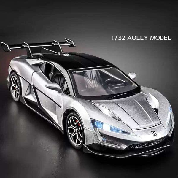 Simulation 1:32 YANGWANG - U9 Alloy Model, Game Vehicle Birthday Gift With Sound and Light Children's Toy Car Boy 26W0317