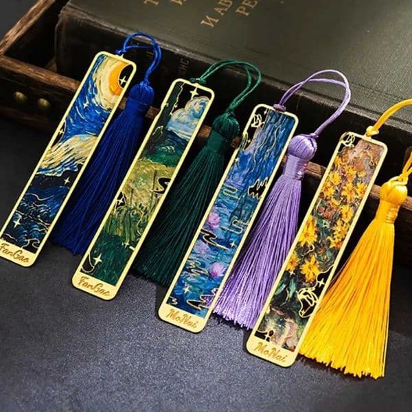 Multifunctional Metal Bookmark Hollow Sunflower Lotus Reading Book Clip Oil Painting Book Page Marker School Office L260529