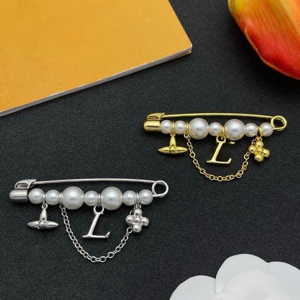 Crystal Brooches Pendant Design Gold Plated Diamond Pearl Print Women Love Brooches Wedding Party Luxury Jewellery Gift