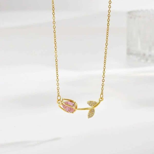 Womens Elegant Tulip Necklace High-End Zircon Flower Pendant Stainless Steel Light Luxury Jewelry GiftXJ260317