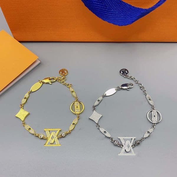 Elegant Bracelet Fashion Bangle Man Woman Stone Chain Wedding Bracelets Special Letter Design Jewelry Silver Gold Option with BOX