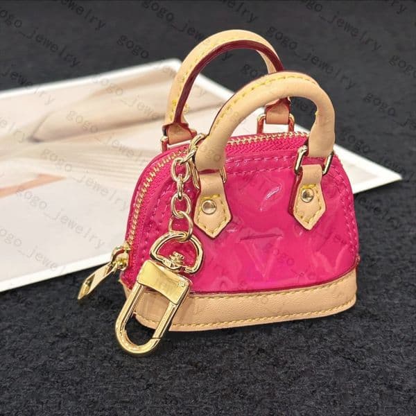 Fashion Key Buckle Bag Car Keychain Handmade Leather Keychains Man Woman Purse Bag Pendant Accessories 15 Color