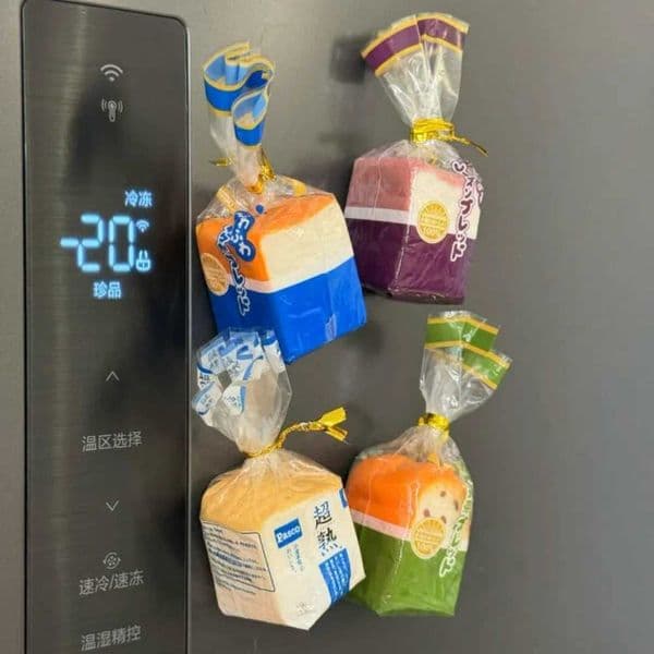 Super Soft Simulation Mini Toast Refrigerator Sticker Magnetic Rebound Creative 3D PU Anti-collision Food Ornament Decoration L260318