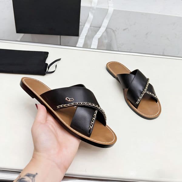 Slipper Women Slippers Luxury Sandals Brand Sandals Real Leather Flip Flop Flats Slide Casual Shoes Sneakers w812 002