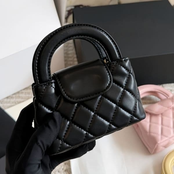 Wallet fashionable handbag classic shoulder bag practical commuter bag top designer bag high-quality women's bag popular crossbody bag exquisite chain bag