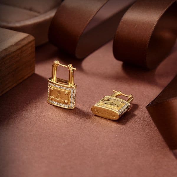Classical Simple Lock Earrings Stud Western Queen Planet star aura High Quality Luxury Jewelry Women Saturn Earring Designer Jewelry Gifts