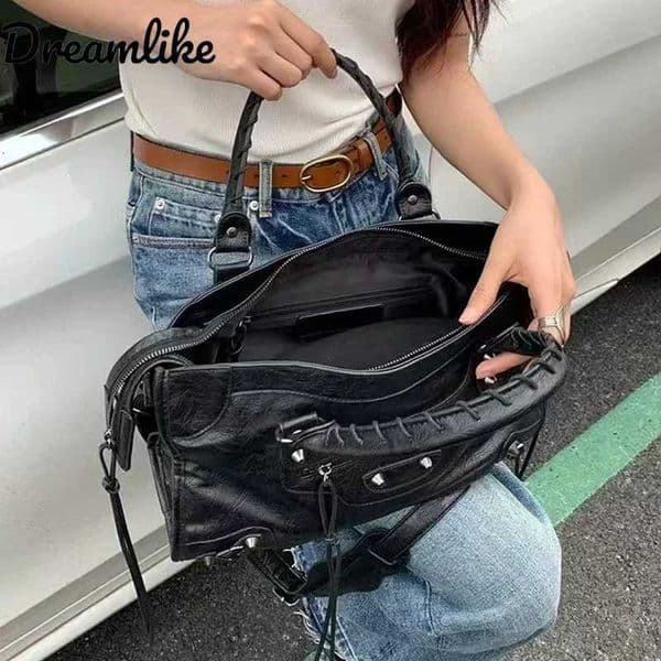 Street Style Rivet Tote Bag Black Large Capacity Single Shoulder Bag Crossbody Bag Retro Motorcycle Handbag Fashionable BagsZ260317 Z260319