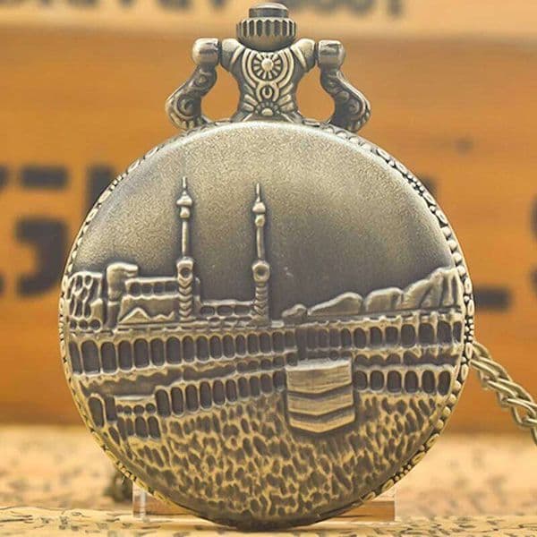Vintage Bronze Clamshell Simple Castle-Style Carved Necklace Quartz Pocket Watch Gift For Male And Female Students