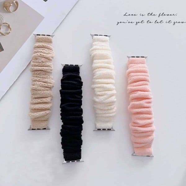 Fluffy plush strap watch series 9/8/7/6/SE/5/4/3 2 1 suitable for iwatch 49/45/44/42/41/40/38mm 26W0320