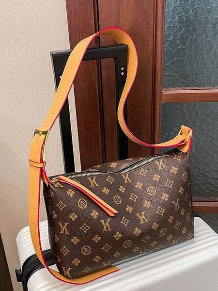 Premium Large Capacity Tote Bag for Women, 2026 Stylish Commuter Shoulder & Crossbody Purse, Versatile Everyday Handbag