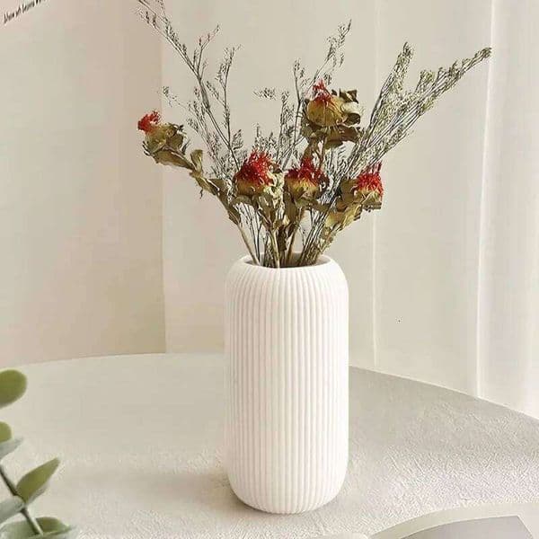 Small White Ceramic Vase with Rib Texture Modern Home Decor for Pampas Grass 26W0320