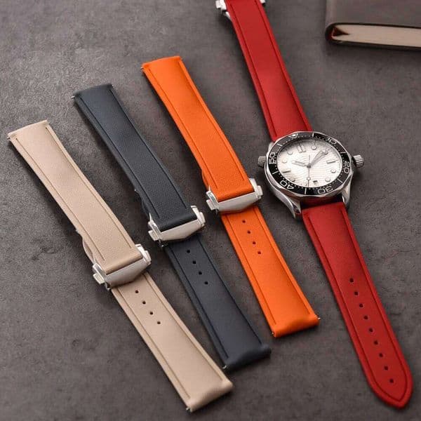 Premium Grade Soft FKM Rubber 20mm 21mm 22mm Perfect Fit Flat End Universal Quick Release Watch Strap 26W0320