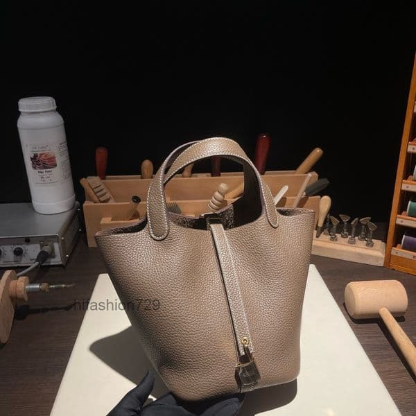 10a Top quality picotins lock bag designer bag shoulder bag bags for women luxury taurillon clemence calfskin wax thread hand sewn tote bag 18cm 22cm handbag O2YN