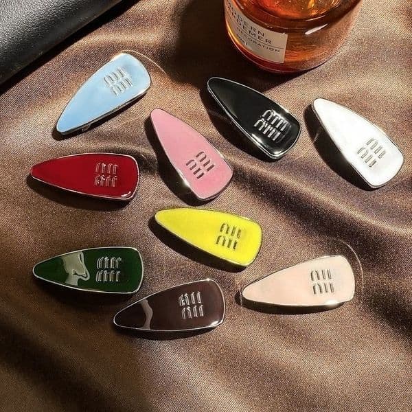 Hair Clips Luxury Designer Jewelry Women Hair Clips Letter Barrettes Gold Silver Hairpins Fashion Hair Accessories Hairpins Claws