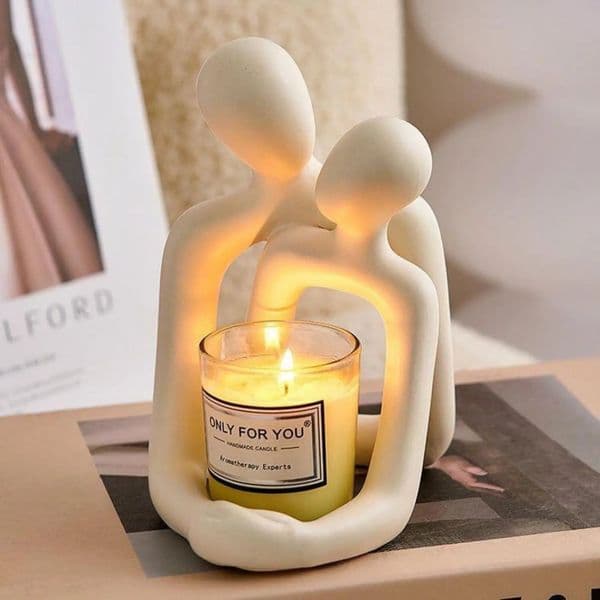 2026 New Heartwarming Loving Couple Resin Statue A Timeless Modern Home Decor Accent For Bookshelves Office Desks And Nightstands 260320 Fre