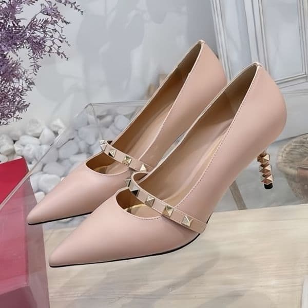 Sandals fashionable loafers shoes top designer shoes high-end leather shoes slip-resistant durable shoes best-selling sandals women's sandals high heels beach shoes