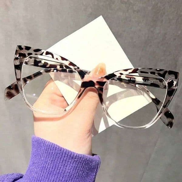 New Cat Eye Frame Women Flat Mirror Fashion Eyeframe Retro Man Anti Blue Light Trendy Decorative Glasses Plain Eyewear