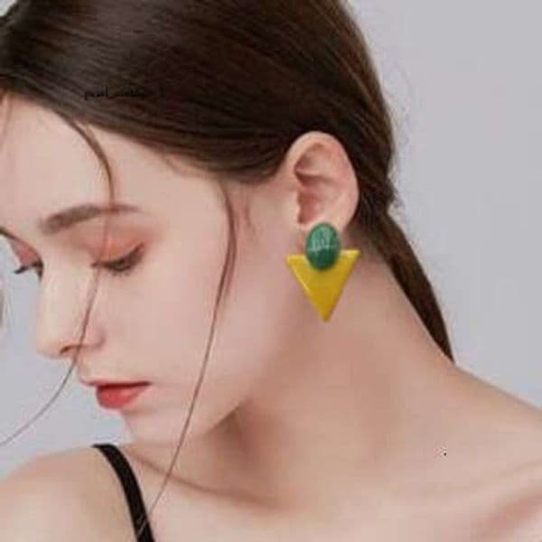 Square earrings for women, geometric high-end earrings, red, flattering, stylish, elegant, unique, versatile, new design