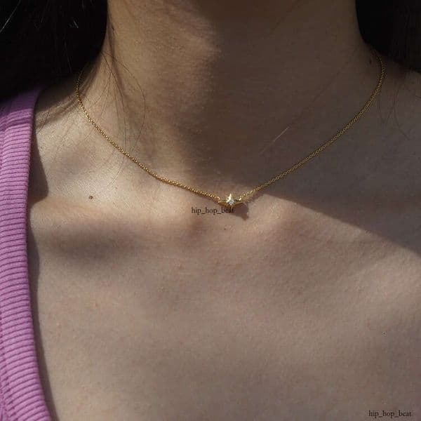Unique design 14K gold-plated four-pointed star necklace, delicate simple, fashionable and versatile pendant