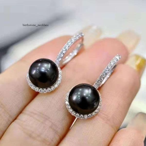 Baroque Retro Simple Versatile Black Pearl Moissanite Exquisite Elegant Fashionable Commuting Earrings