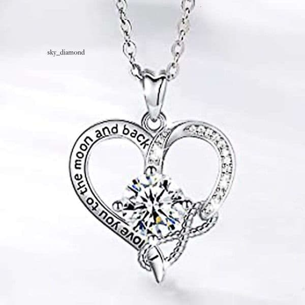 Fashion Best-Selling Heart-Shaped Necklace Creative Mother's Day Gift Pendant Jewelry Fashion Trend Collarbone Chain