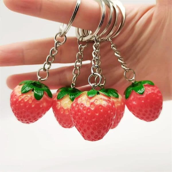 Creative Realistic Strawberry Keychain For Women Girl Jewelry 3CM Cute Fruit Car Key Holder Keyring 260320