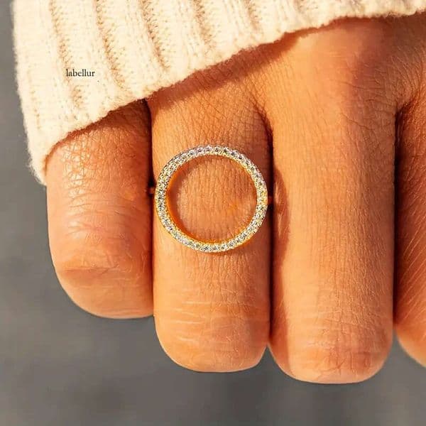 fashionable commuter hollow circular ring for women micro-inlaid Moissanite simple ring stylish everyday accessory