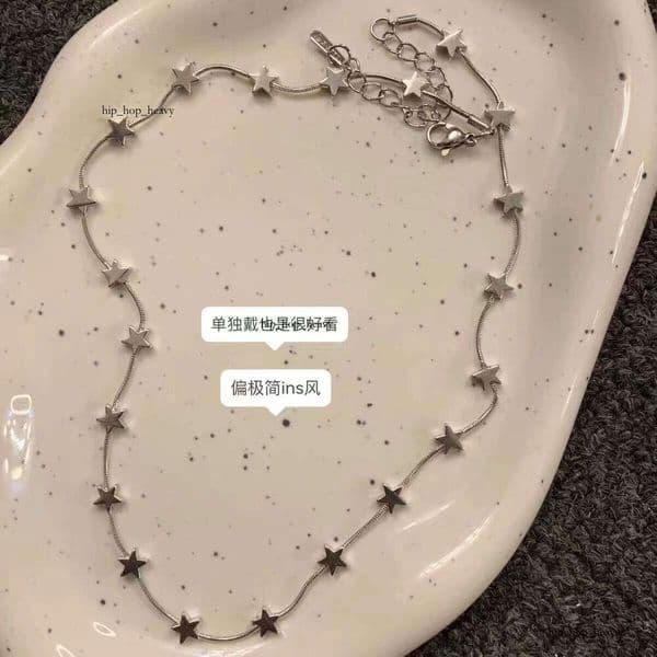 Minimalist Creative Star Necklace for Women, Niche Design Clavicle Chain, Fashion Versatile Sweet Cool Girl Choker, New Accessory