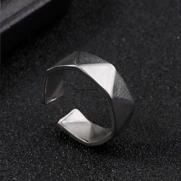 supply of Sterling Silver 14K 18K Gold jewelry oil-pressed multi-faceted irregular diamond-shaped titanium steel ring with adjustable opening