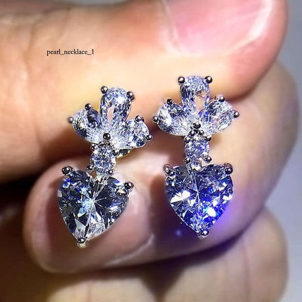 Wish New Earrings: Exquisite and Luxurious Heart-Shaped Moissanite Inlaid Drop Earrings Elegant Women's Jewelry