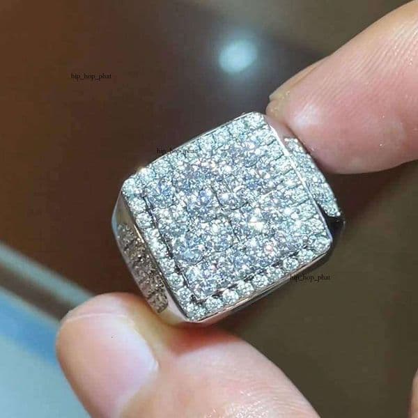 one-piece drop-shipping micro-inlaid shiny ring women luxurious and elaborate jewelry for socialites high-end palace-style accessories