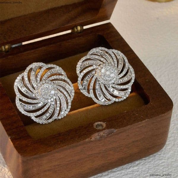 Moissanite Jewelry Moissanite-inlaid earrings for women geometric line floral design earrings fashionable and elegant ear accessories