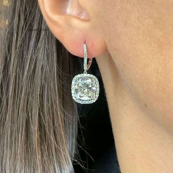 exquisite new Korean earrings are fashionable luxurious and ultra-shiny geometric earrings sold directly from the manufacturer