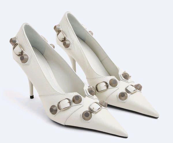 Designer Dress Shoes Office Lady Shoes Shallow Brand Design Women Pumps Big Size 40 41 42 43 Pointed Toe 6cm Small Heels Rivets Slip On