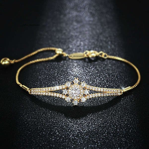 's new gentle romantic bracelet for women snowflake lady design jewelry unique sweet and shiny accessory