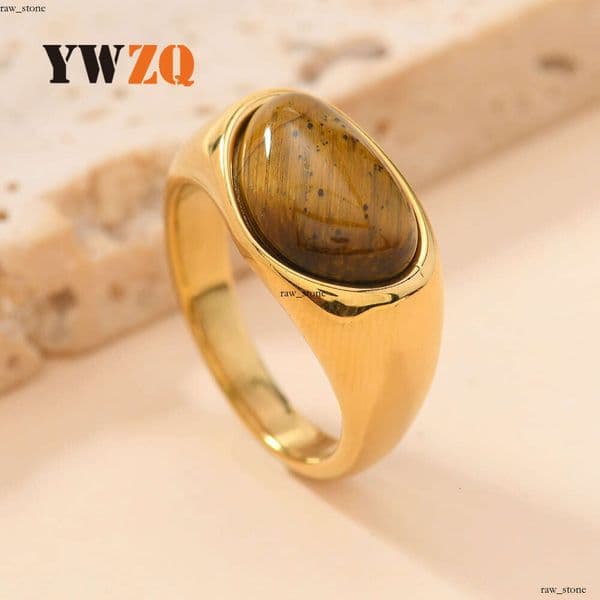 vintage-style cast three-dimensional triangular ring simple design with natural stone inlay 18k gold 925 Sterling Silver 14K Gold jewelry