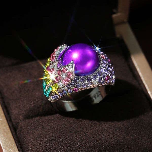bestseller on Wish: Vintage Exaggerated Women's Full-Diamond Petal Ring Alloy Ring Inlaid with Colored Diamonds