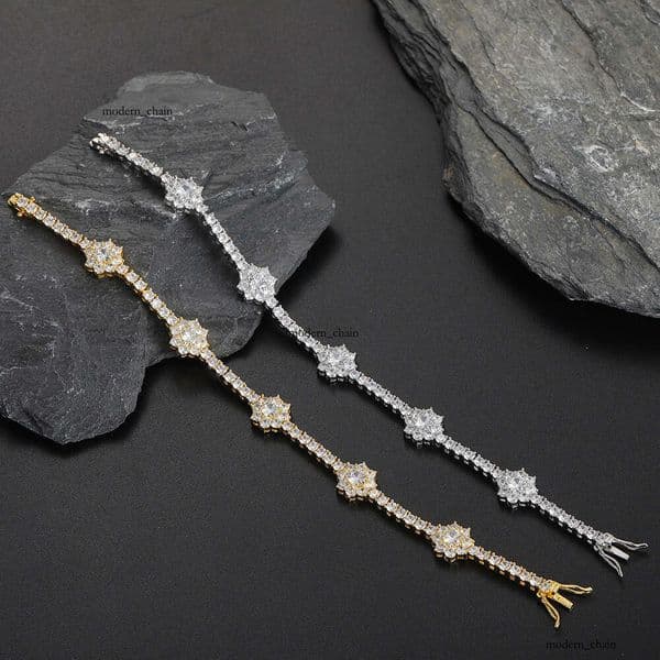 Small Daisy Flower Bracelet Light Luxury Fashion Jewelry Hip Hop Jewelry Tennis Chain Moissanite Bracelet
