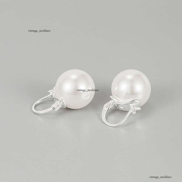S925 sterling silver pearl for women elegant round shell pearls minimalist style high-end Korean version earrings