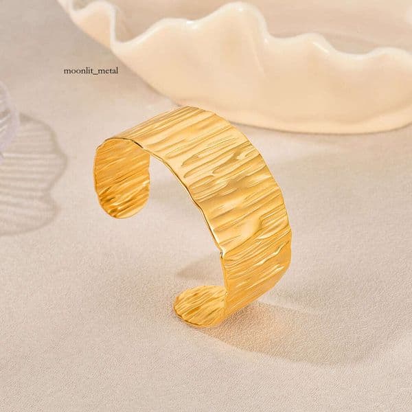 Best-Selling Bracelet for Women Luxury Jewelry 925 Sterling Silver 18K Gold Vintage Exaggerated High-End Gold-Plated Titanium Steel Open Bangle