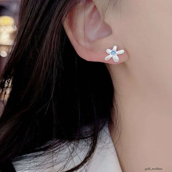 S925 pure silver fresh style five-petal blue Moissanite stud earrings Korean version INS light luxury simple versatile women's earrings