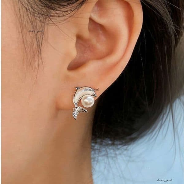 Ocean Series Exquisite Compact Asymmetrical Starfish Dolphin for Women, Personalized Fashionable and Versatile Earrings