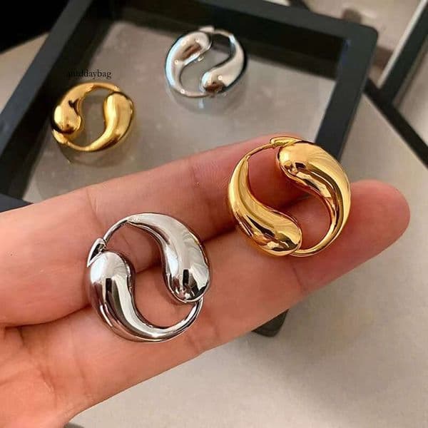 Metallic water drop earrings 2025 new popular design earrings, light luxury, high-end temperament, European and American style, unique ear clasps