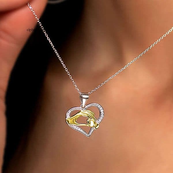 popular necklace on Fashion Moissanite Jewelry for women exquisite design heart-shaped jewelry delicate jade hand jewelry
