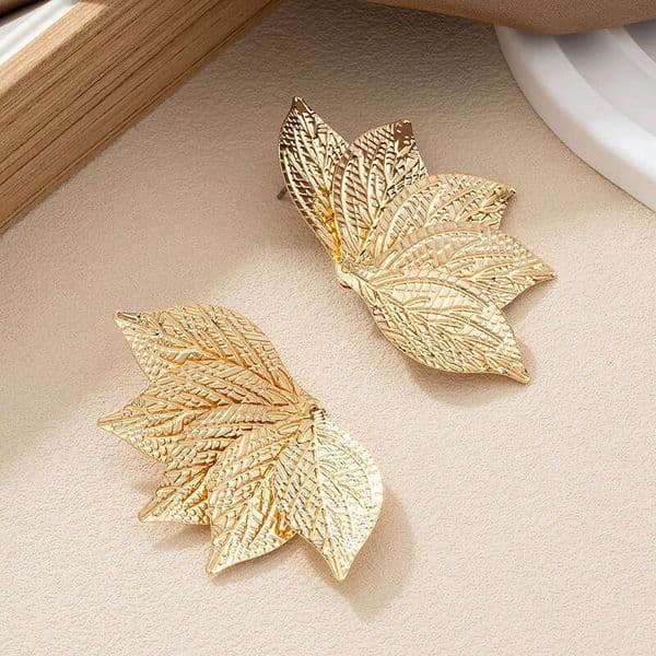 European and American cross-border retro, unique, exaggerated leaf-shaped textured earrings, floral light-luxury niche earrings
